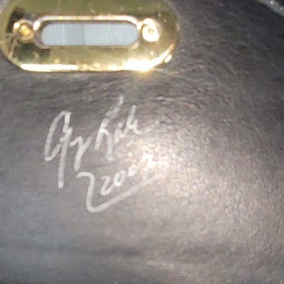 Roche Ventura Large Camel Emu & Burma Leather Autographed Shoulder Bag - Picture 9 of 10